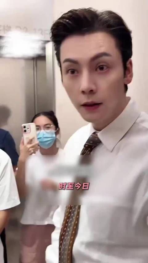 陈伟霆真的好亲民啊，又搞笑又有亲和力的那种
