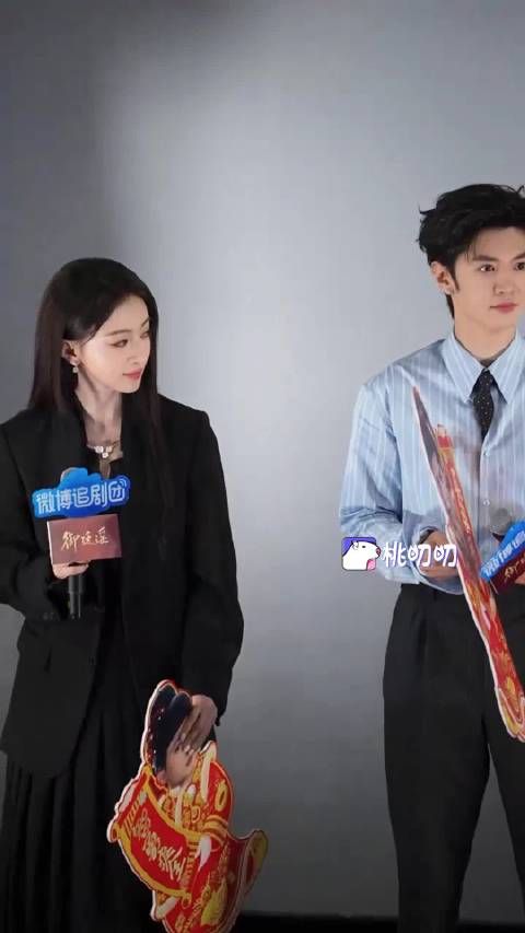 “智勇爽全”“英姿飒爽”双强合体!两个人好权威的脸!对我的眼睛非常友好!