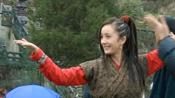 分享杨幂《大武当之天地密码》拍摄花絮