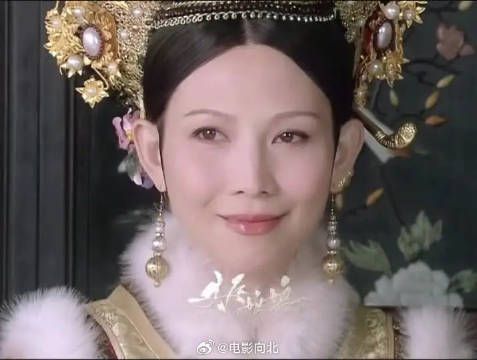 紫荆城的风水虽然养人，个个人比花娇，却也是命比纸薄