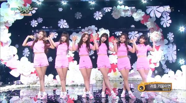 九年前的今天(170804)，GFRIEND 带来《侧耳倾听》的回归舞台