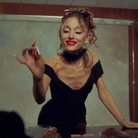 Ariana Grande 所经历的一切，都跟传奇女高音天后一样，异曲同工！