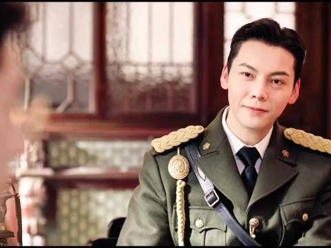 八爷的从容从不是算无遗策，是知道身后有人，哪怕天塌也有他顶着