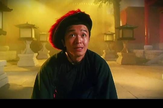 韦小宝奉旨抄家鳌拜，周星驰演绎小人物暴富狂喜