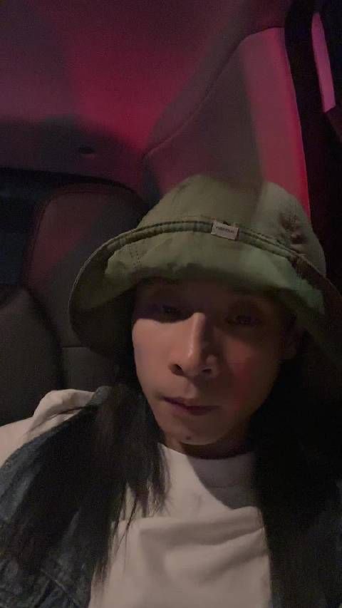 推荐节目内容并表达对张志玲老师的互动感慨以及对即将演唱会的计划