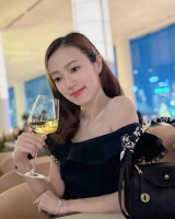 TVB知名女星离巢12年，因童颜限制发展，结婚15年决定丁克