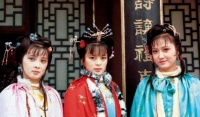 为什么感觉贾府姑娘们长大后不怎么上学了？因为她们有其他的事情