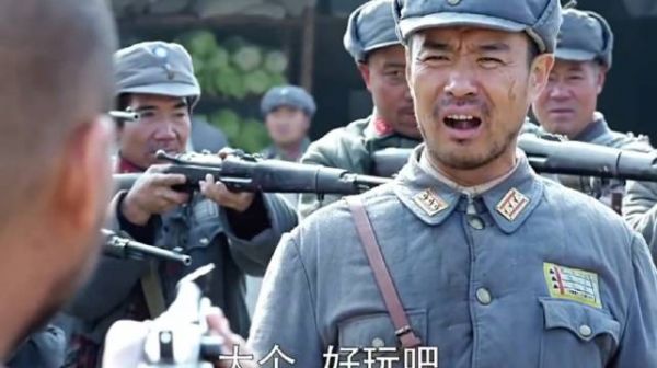 赵老虎带人大闹周天翼的地盘