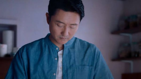 凌霄被外婆折腾蔫头耷脑，跟着受气李海潮，心疼凌霄