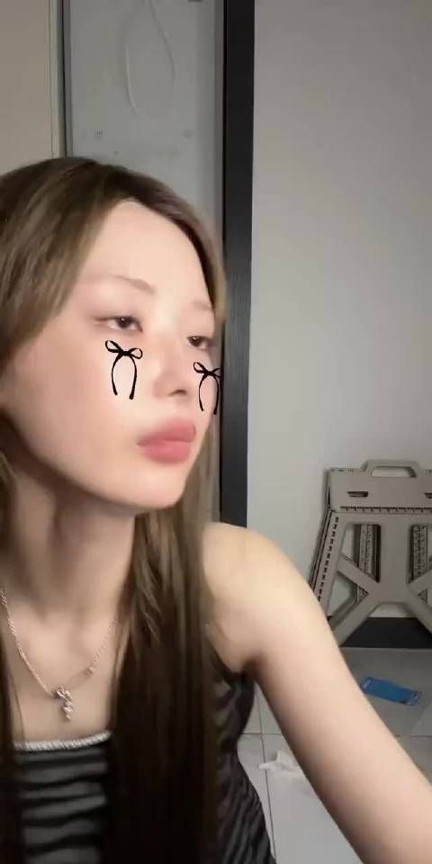 女孩 下辈子先爱自己