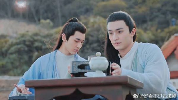 宋祖儿 杏仙小心地打听着赤练的命门,她要至他于死地
