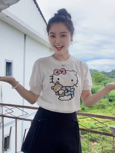 对面的女孩看过来～治愈系笑容 回村的生活