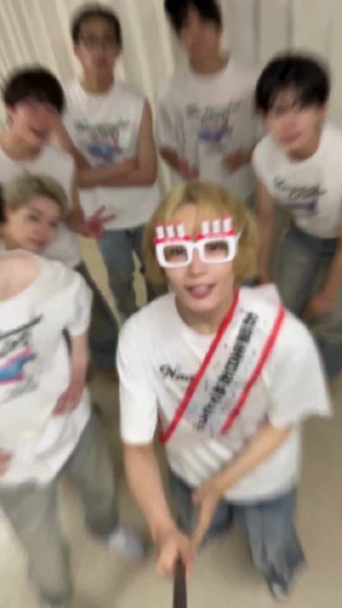 260807 なにわ男子官方SNS更新 流星庆生 道枝相关