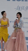 周洁琼好美的造型，好像公主