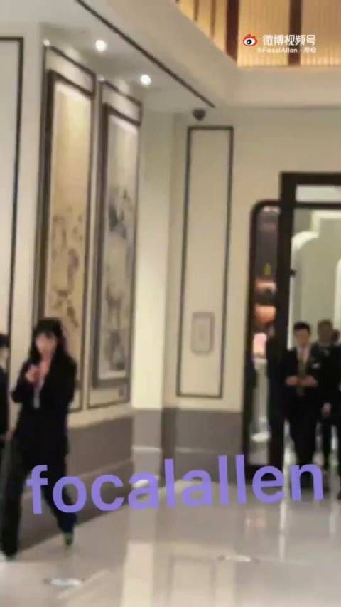 邓先生霸总的气场我好喜欢!