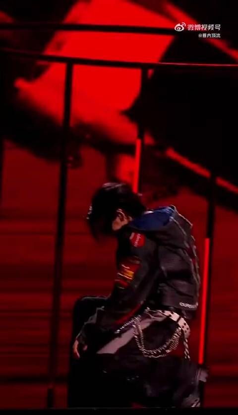 小鬼费加罗之夜压轴演绎核嗓穿透力十足