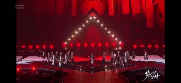 SNH48十二选TOP16开场曲《呜吒》，这个夏天终于要结束了