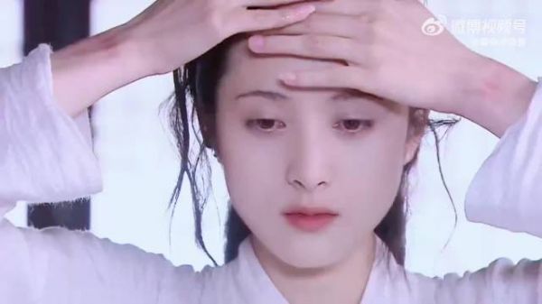 淡极生艳，好绝的一张脸！年轻时候为什么不多拍两部古装戏啊！