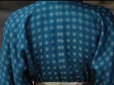 吴谨言版孟廷辉遇现实骨感，仇人来了扔大米