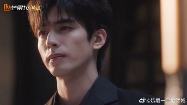 陈异插手管起车队，秒懂为了掩护苗靖，只有她是软肋