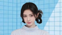 鞠婧祎双丸子造型与蓝闪长裙，解锁多面美感