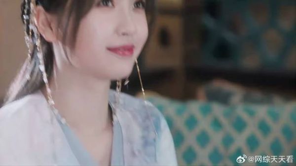 得知小兰花心意 大强秒变望妻石，走哪儿都跟着小兰花！