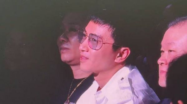 陈晓看岳云鹏演唱会，岳云鹏要求不给镜头