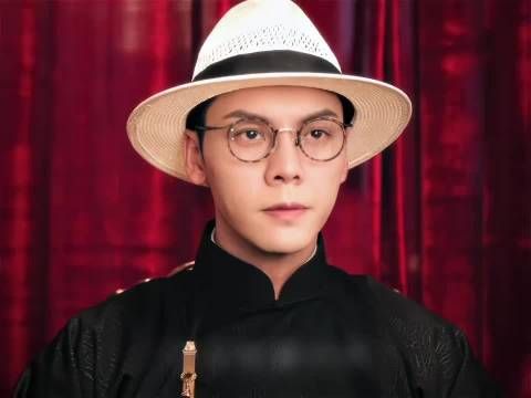 九门年轻人称抗日神剧符合其心意