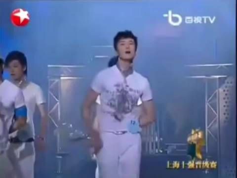谁懂官宣那一刻的震撼，差点忘记王传君是07好男儿出身，坐等他舞台发光