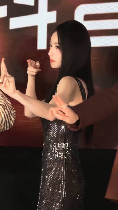 我去，音乐一响吴谨言气场全开，帅晕了姐姐