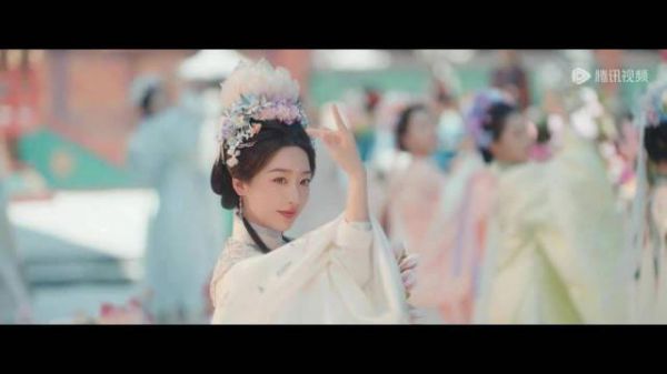 啊啊啊邓恩熙簪花跳舞抬眼这一下，太美了！完全花神来着