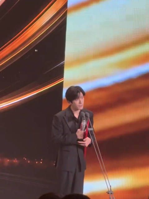 易烊千玺回应三提百花奖最佳男主：会尽力参与更多好角色、好作品