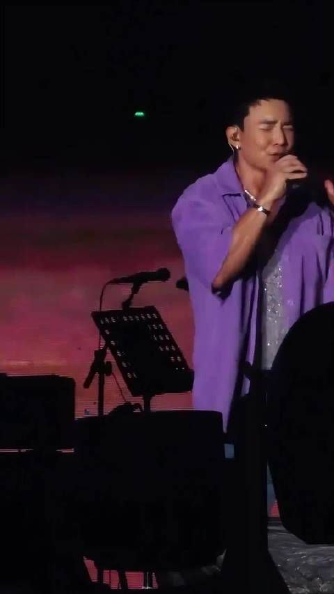 刘畊宏披荆斩棘初舞台演唱彩虹天堂