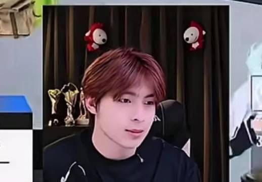 小伞的TIME ：怎么变成一个人去巴黎～ 好听捏