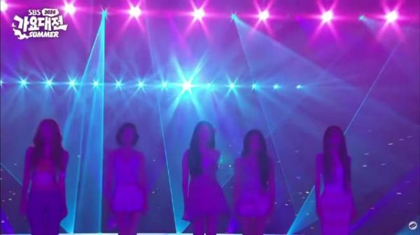 SBS夏季歌谣大战Red Velvet《Surfin Boy》舞台，好香好美