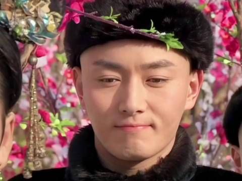 果郡王向甄嬛走的每一步都算数，他从一出现就是在帮甄嬛解决问题