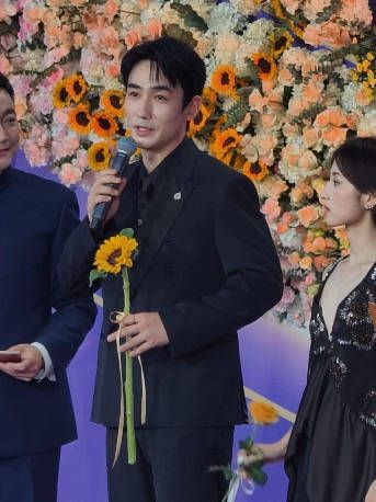 朱一龙：李想传递的花香，一定传到了现在