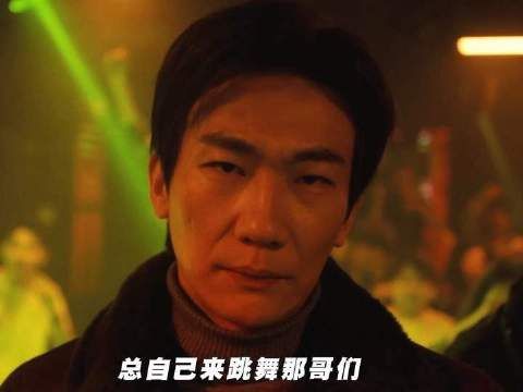 冷血杀手连续作案，看似滴水不漏，却在警方缜密布控下悄然露出破绽？