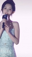 明媚又知性的大美孟！这个妆好清爽好甜！