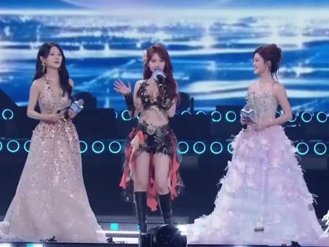 宋昕冉祝福三位女孩，惺惺相惜共盼更大舞台
