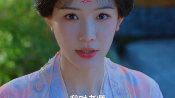 豆蔻看着右相故技重施用原来对夫人的套路对知礼，太恶心了