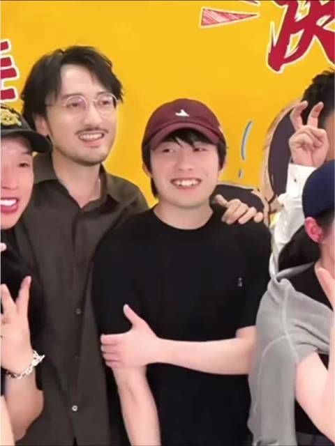 马旭东送考王传君，好男儿重回唱跳赛场