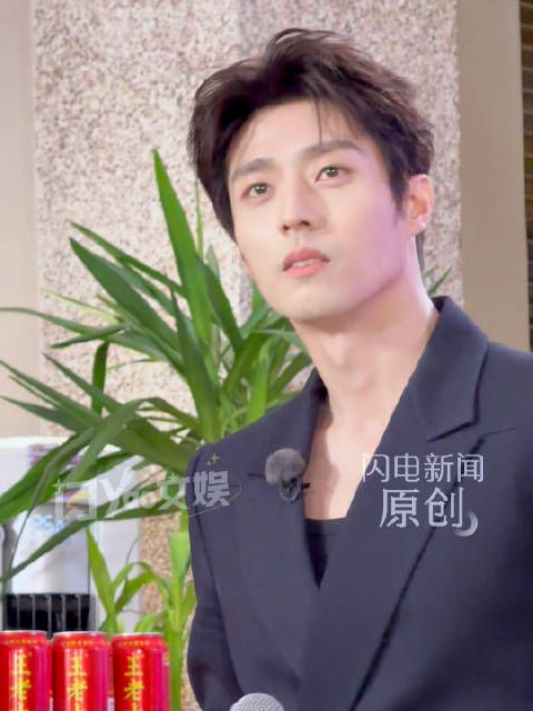 陈靖可顶着一张帅脸搞抽象