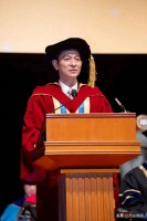 刘德华，获荣誉文学博士学位