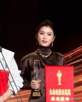 64年百花奖首例！越剧演员李云霄提名女配，戳破影视圈隐形规则