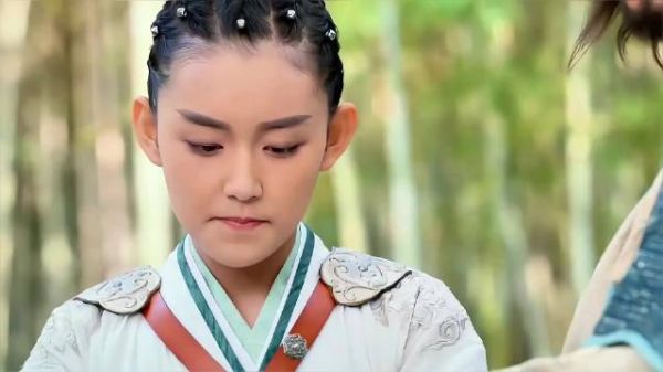 哪吒和小龙女穿成暴发户引盗贼,谁知对方竟是他的法宝风火轮