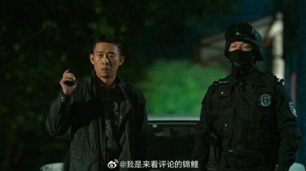 安欣查到冷藏车 结合之前李青给的线索，立马带人抓捕司机