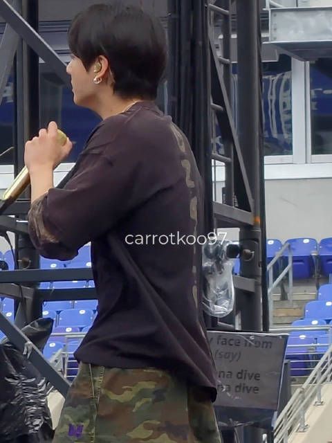 小猪还困困的呢 /carrotkoo97 ‪260811 BTS世巡 巴尔的摩演唱会Day2‬ ‪‬