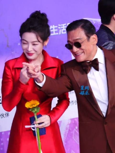 梁爹地又在逗他的闺女了