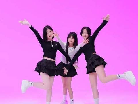 真心钟情于那种青春扑面、活力满格的少女气息，忍不住又晒出一个全新版本